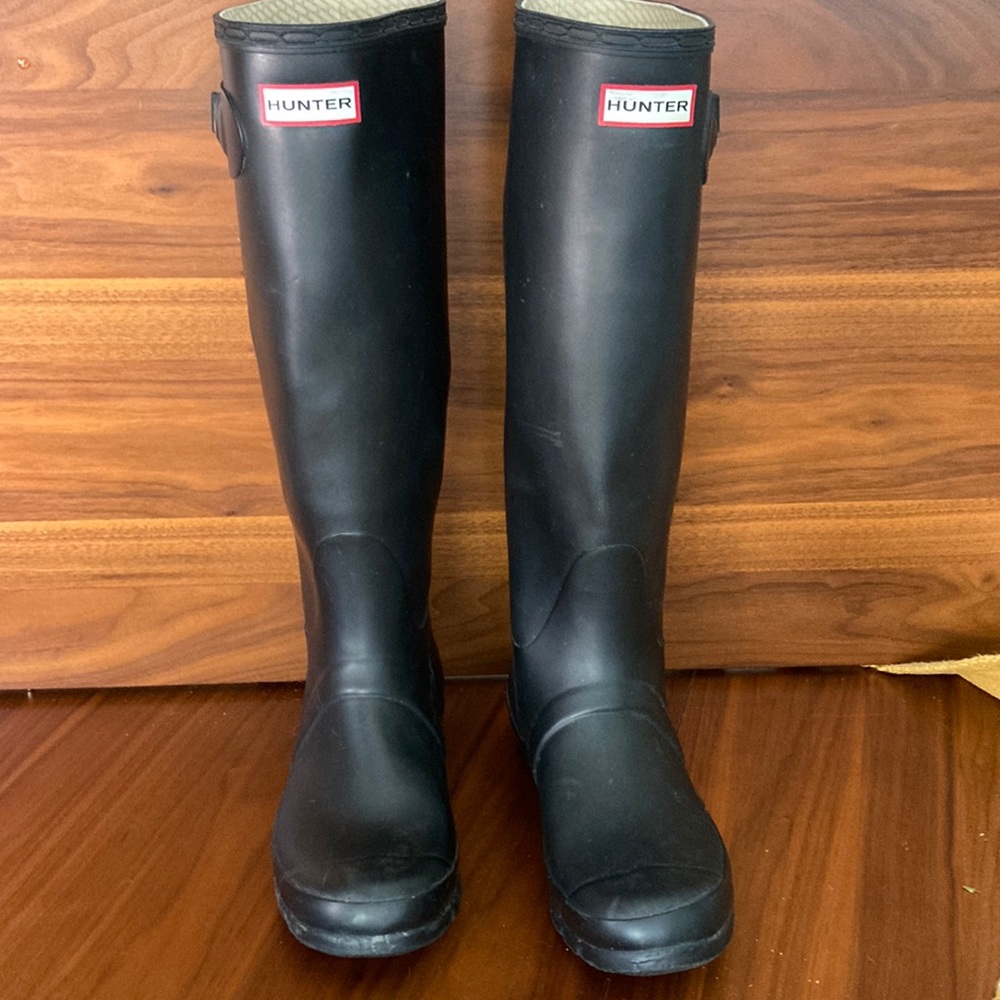 Hunter Rain Boots - Black with fur inserts